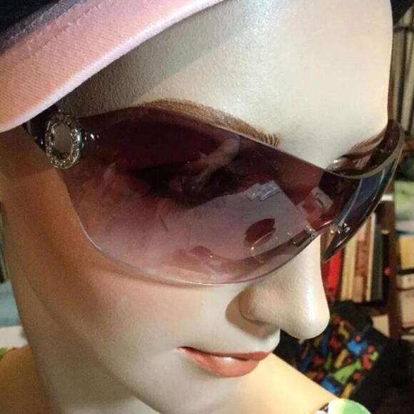 🍁Mispecs Monterey Sunglasses with case 🍁 - Picture 8 of 8